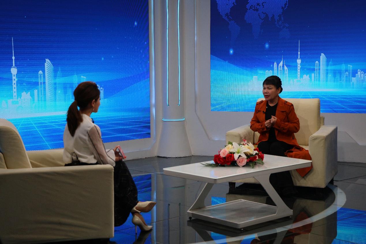 用专业守护你的美丽人生——专访香港贝雅董事长邓凤梅