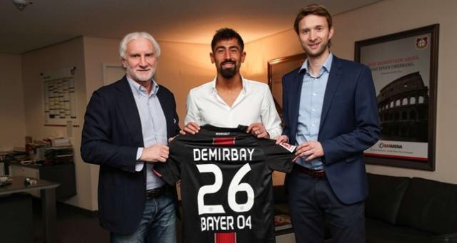 光头主管刮彩票，天才少帅点石成金，德甲村里开了一家黑店