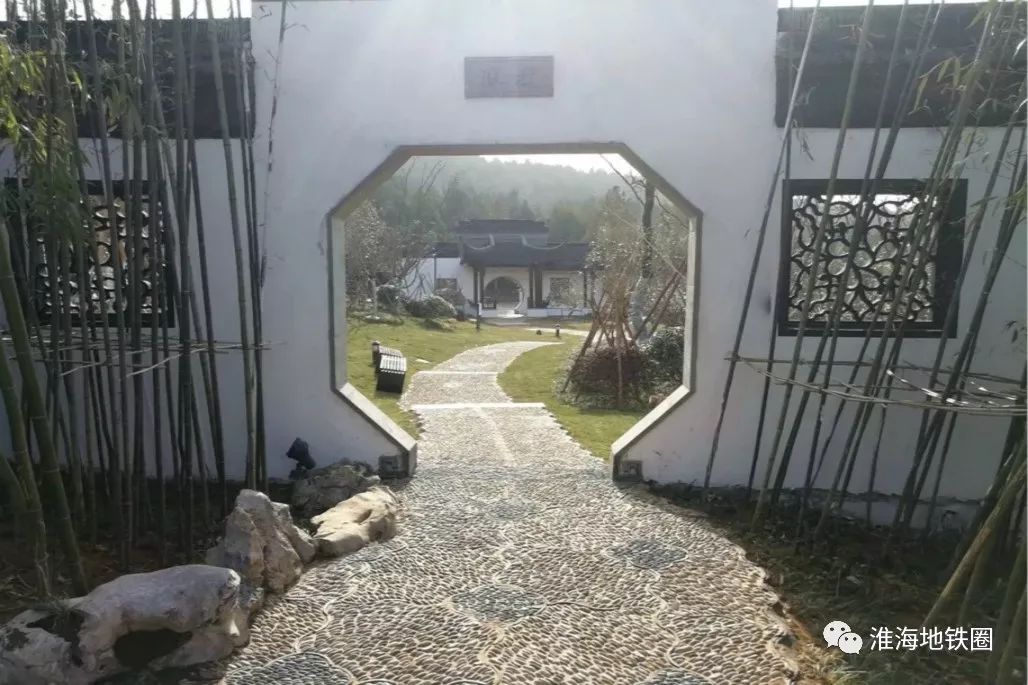 南区人有福了!徐州两大山体公园开放!瀑布、壁画、花……