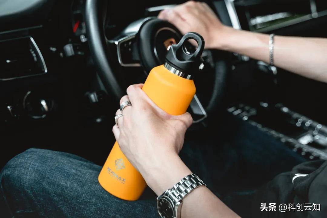 适合单手开车的保温杯,开车时超级方便的保温杯