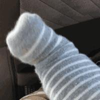 别花冤枉钱！冬天娃的帽子、围巾、袜子要这么选