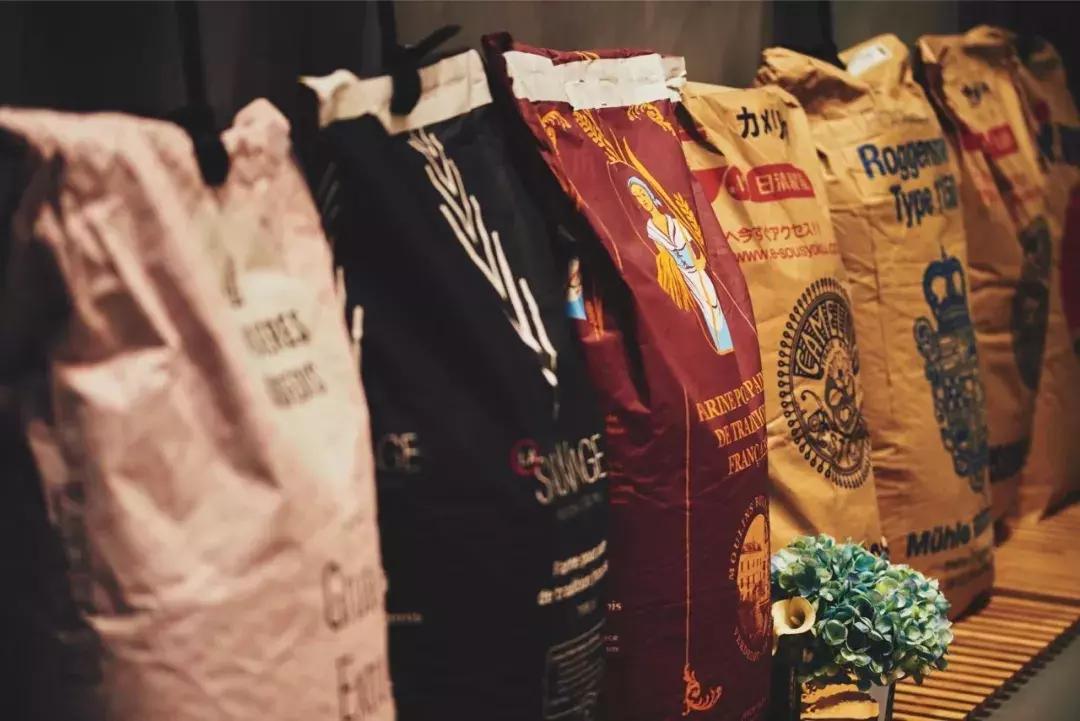 从私房烘焙到开店,从私房到门店