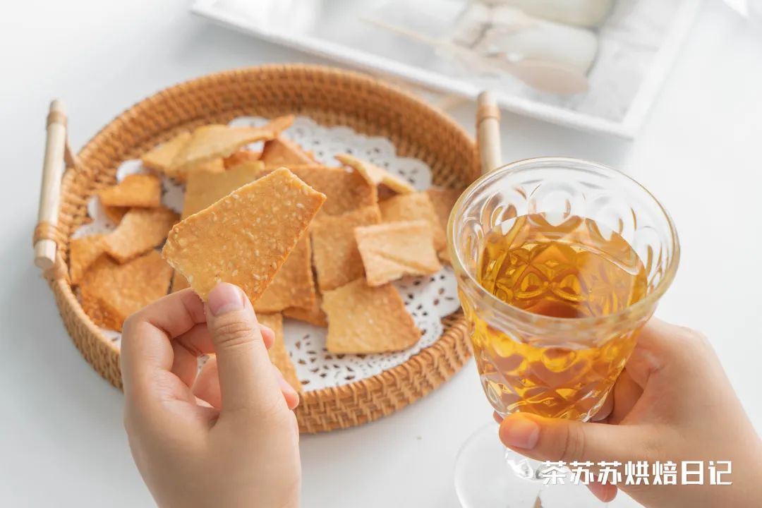 剩下蛋白怎么做糖,剩的蛋白可以做什么烘焙