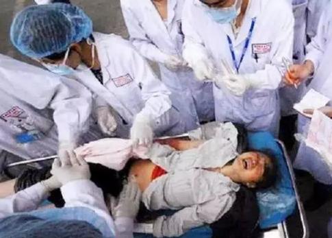 产妇生完孩子想上厕所应该怎么办,刚生完孩子的产妇是不是都有毛病