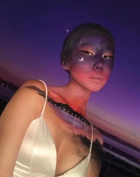 她在画画,神奇的视觉错觉画画