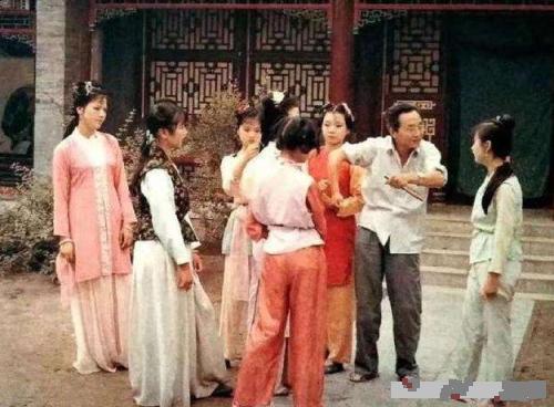 红楼梦87版电视剧评价,87版的红楼梦豆瓣9.7