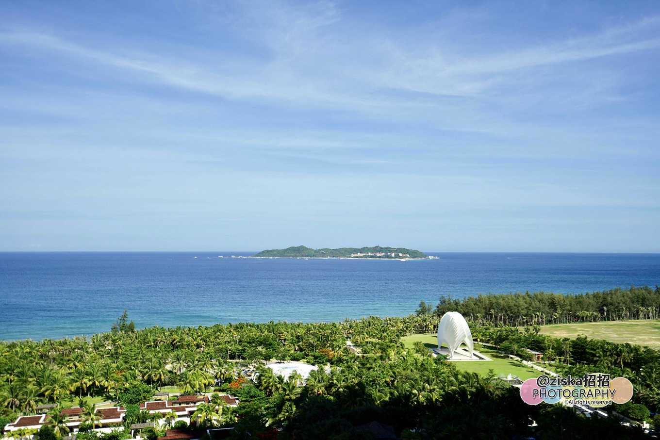 杨紫给李现分享旅游景点,现实生活中李现和杨紫到三亚旅游