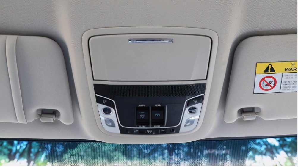 本田凌派阅读灯取电教程,本田阅读灯电路