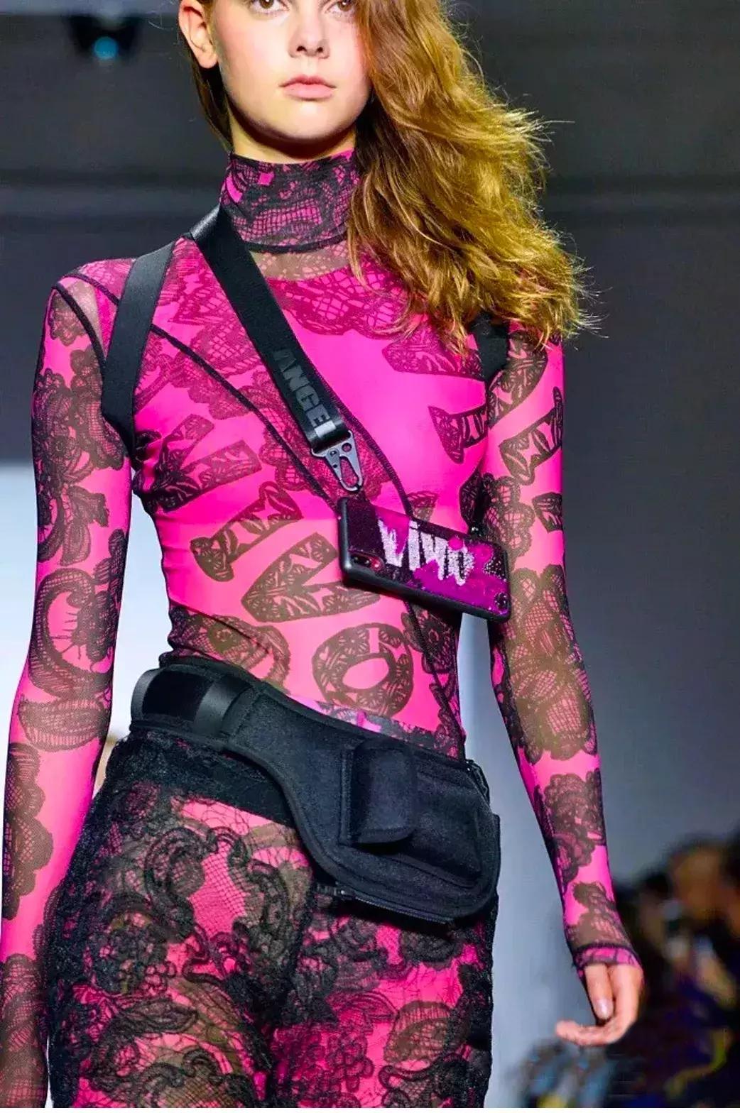 lv华为壳,lv华为折叠手机壳