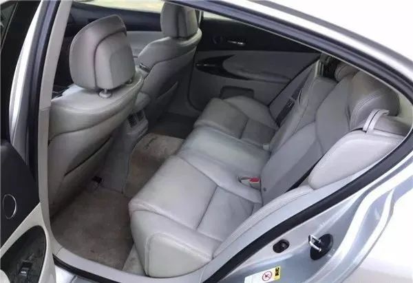 有哪些性能出众的豪车推荐,好车推荐10万雷克萨斯