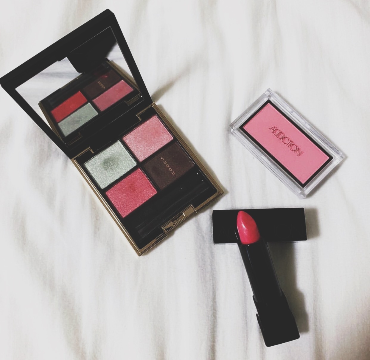 为什么挑不好眼影的女人，也挑不好男人？