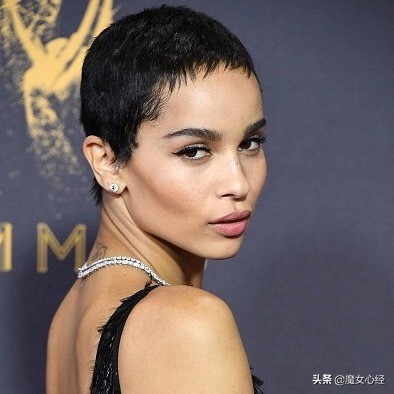 yslzoe联名试色,ysl联名黑管星辰