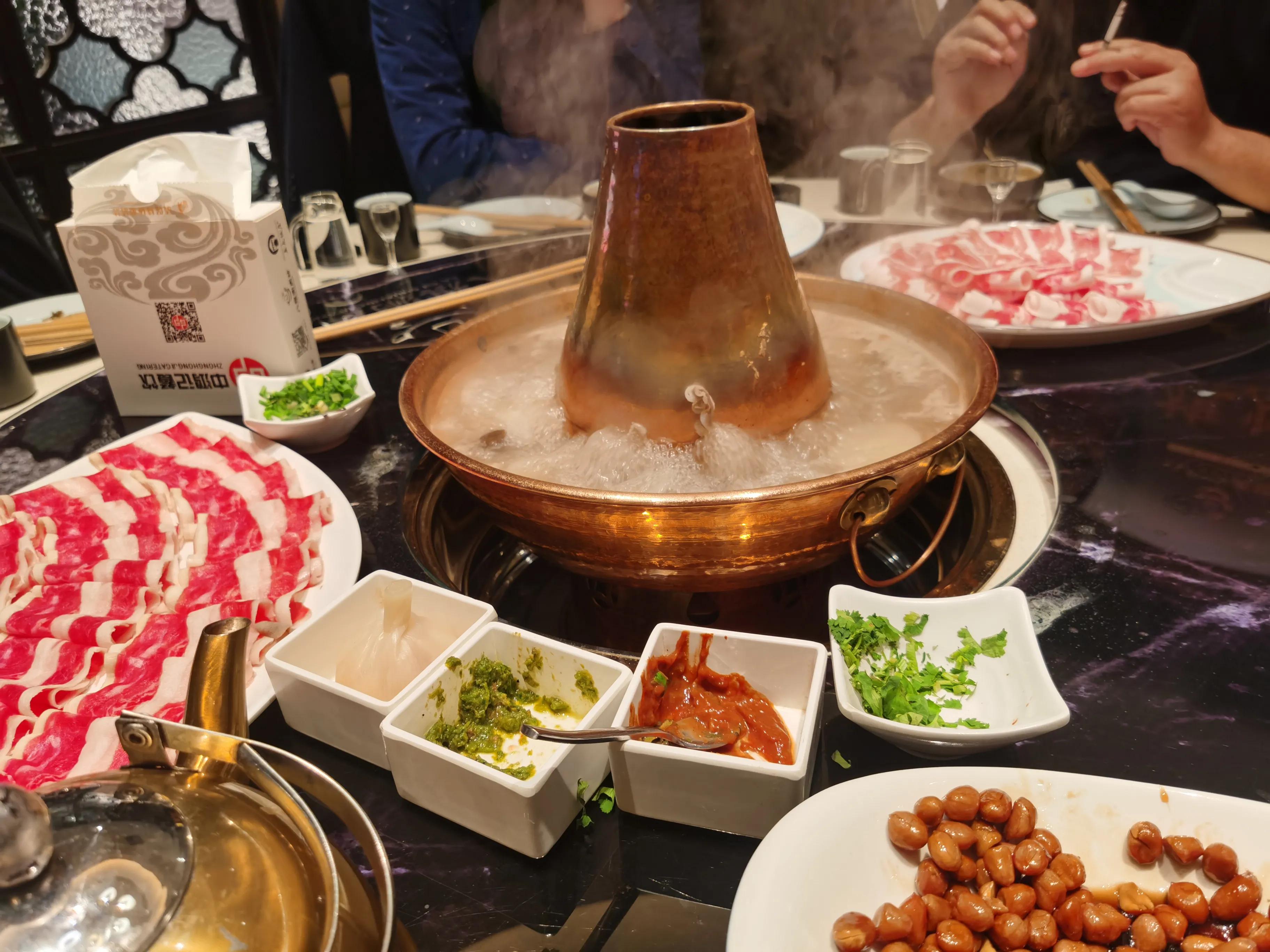 涮羊肉都吃什么菜,冬天涮羊肉的最佳吃法