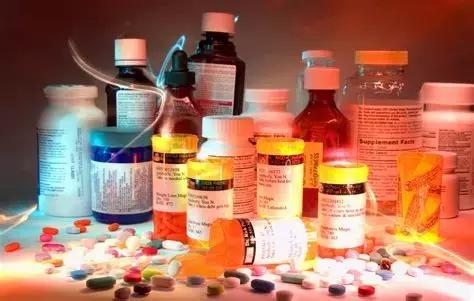 去美国留学必备抗炎药,美国留学常备药品有哪些