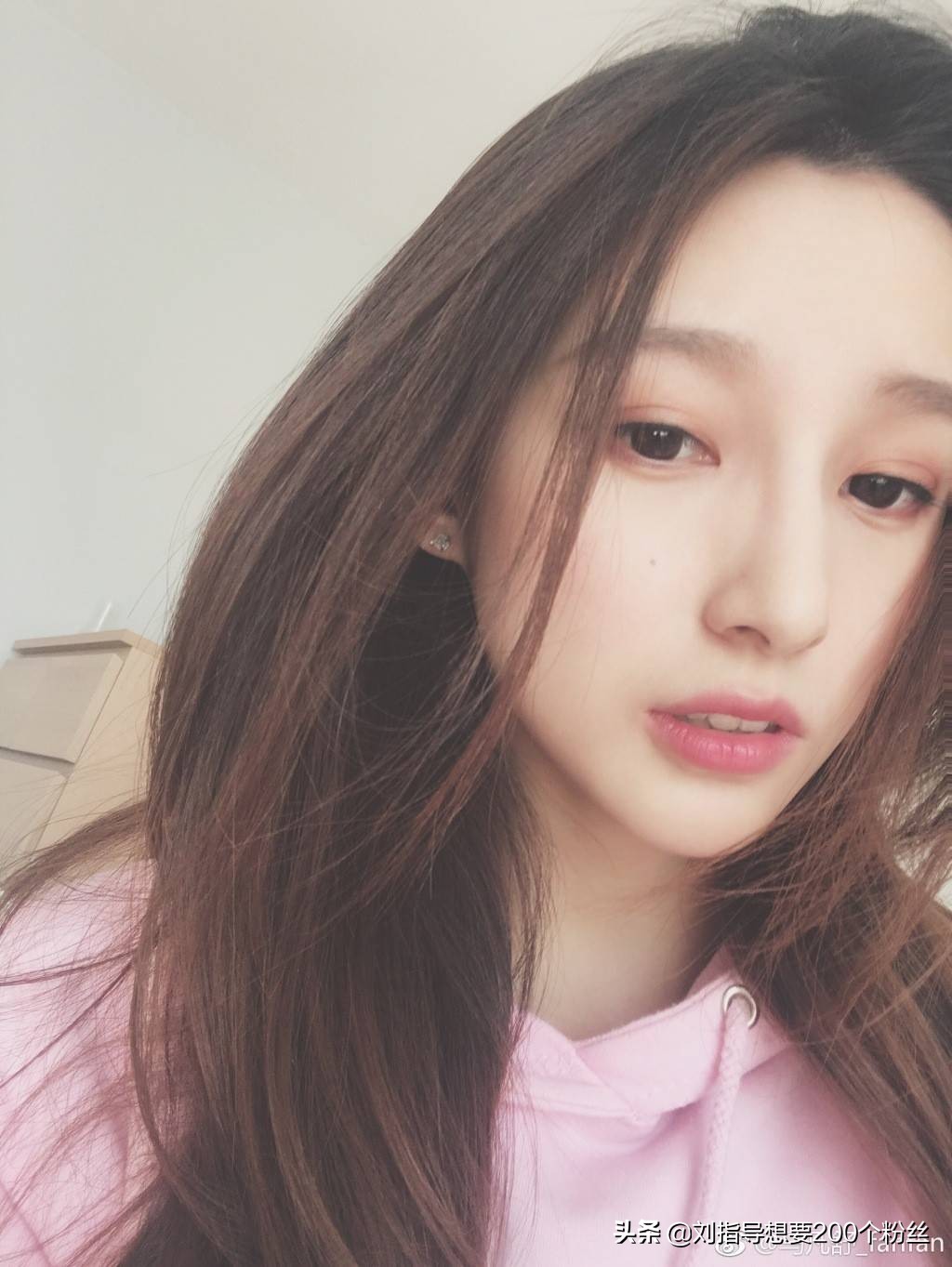 天下足球女主持人马舒凡,天下足球女主持人马凡舒漂亮