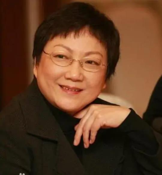 *小平邓**为何78年不回老家?逝世7年后,弟弟邓垦:为革命不回家