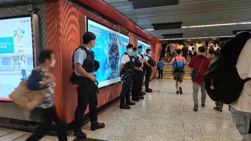 黑暴重来！旺角非法聚集36人被票控2男涉藏仿制枪伸缩棍被捕