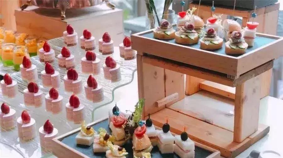 入住观音山旁的5星酒店，度假仅668元，早晚餐下午茶全齐，酒店接送