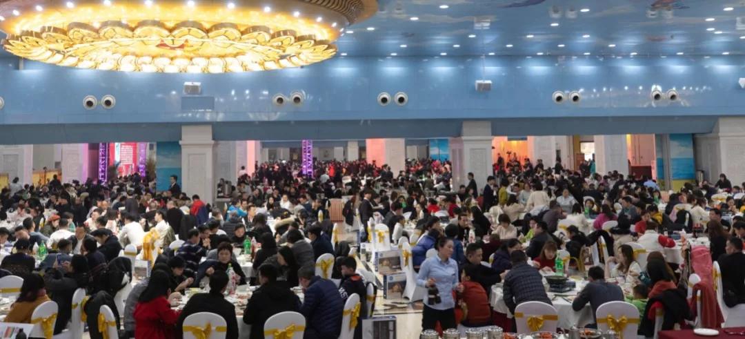 携手并进共创辉煌企业座谈会,携手并进共创辉煌座谈会