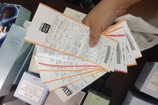 疫情之年的代购人生丨他们的2020·特稿