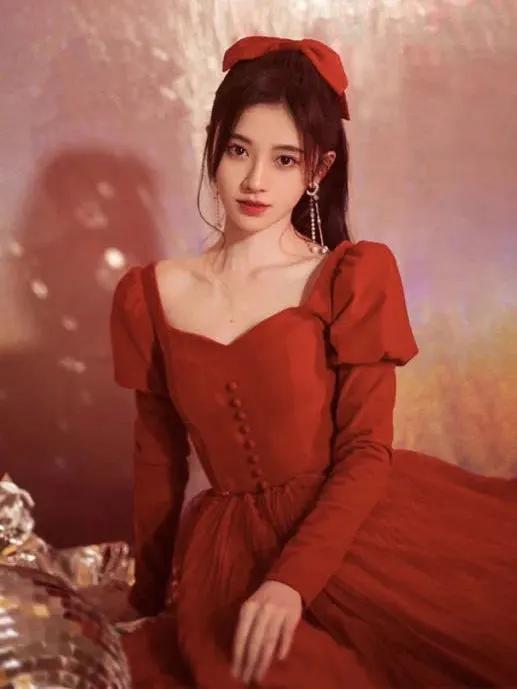 今年流行什么风格的头饰,比较流行百搭的头饰