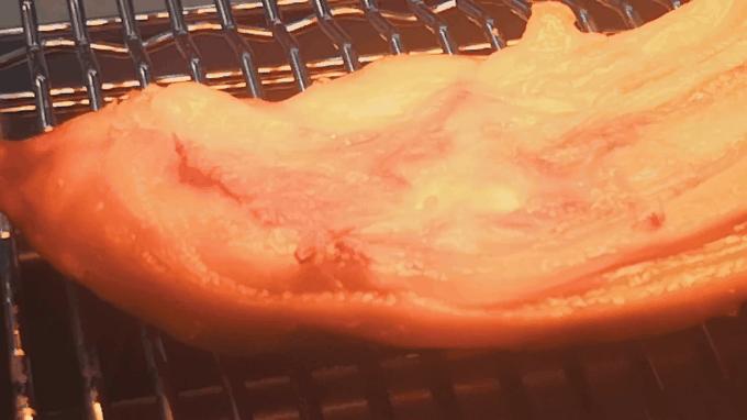 吹着空调吃烤肉空调有味道,吹着空调吃着烤肉