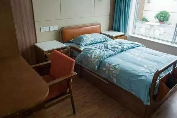 北京独门独院小四合院出售,北京四合院单身公寓