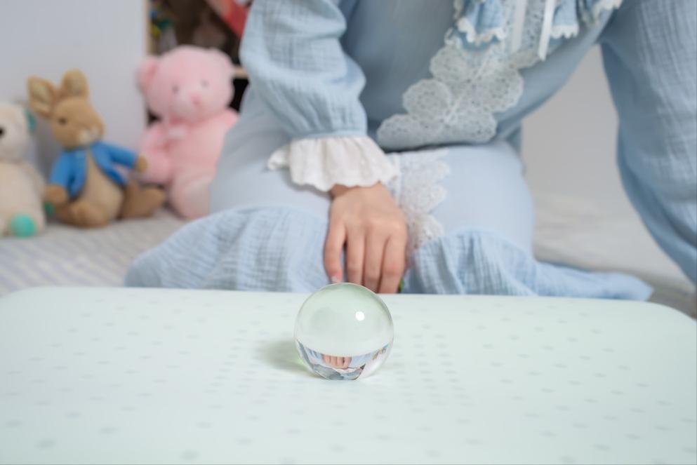 怎么选择适合自己的颈椎枕头,怎么选适合脖子的枕头