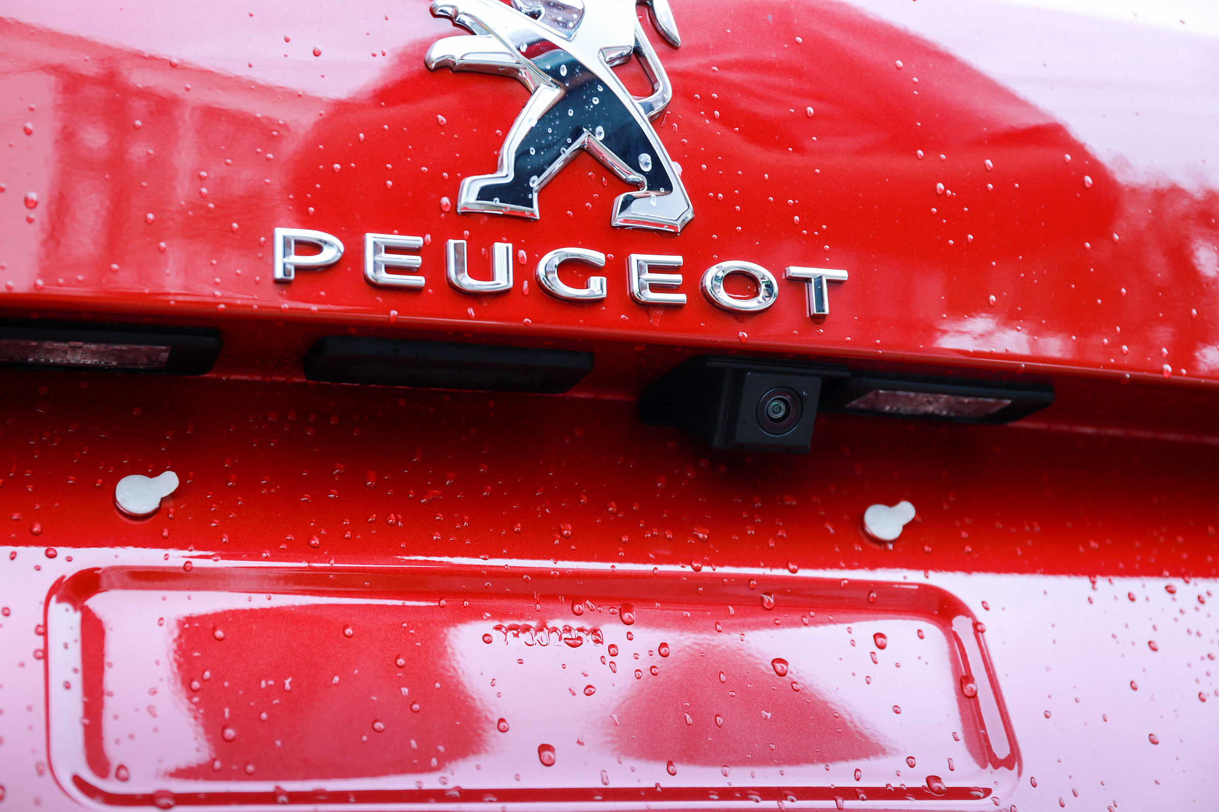 老款408标致跑了19万公里值得买吗,11款标致408跑了15万公里值得买吗