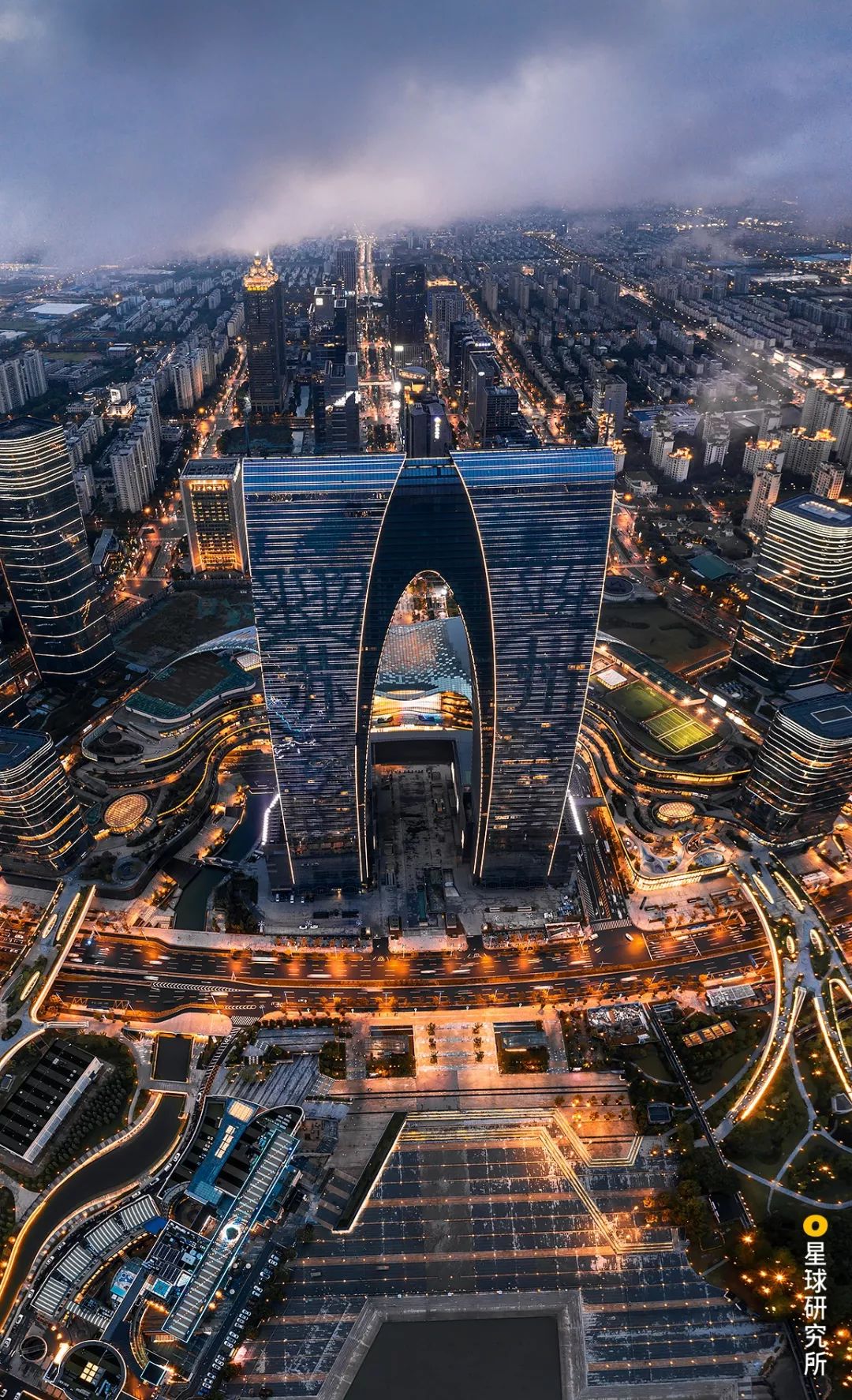 5000公里看地球,5000英里在中国是多少公里