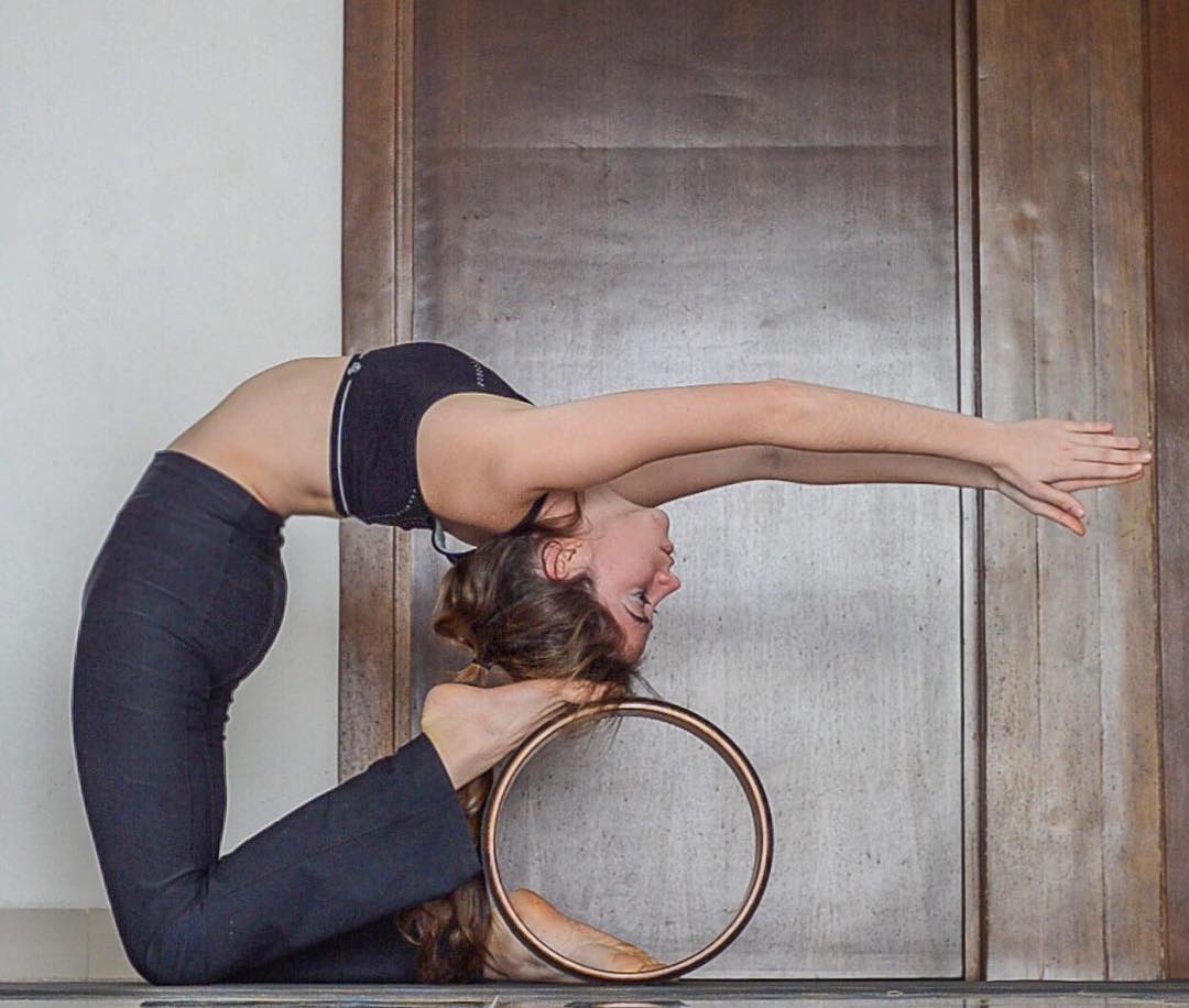 高圆圆气质穿搭高级感,高圆圆法国度蜜月