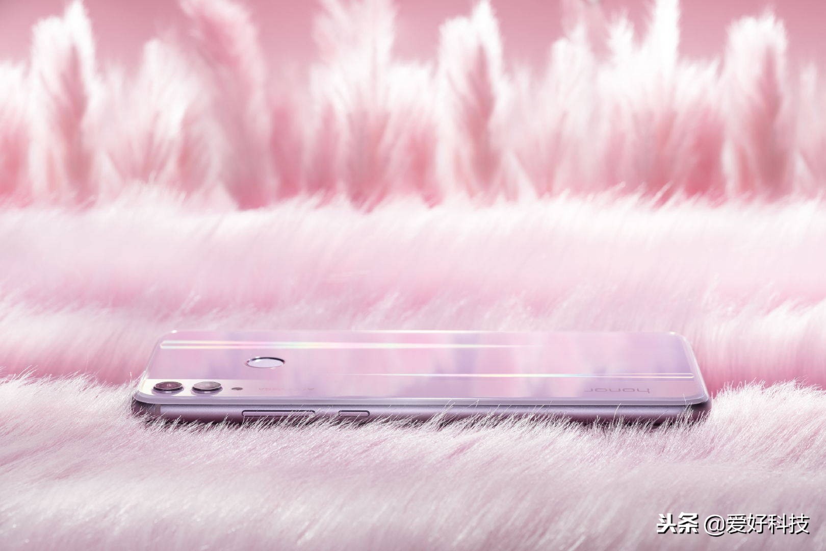 千元霸屏荣耀8x综合测评,手机推荐500元左右荣耀8x