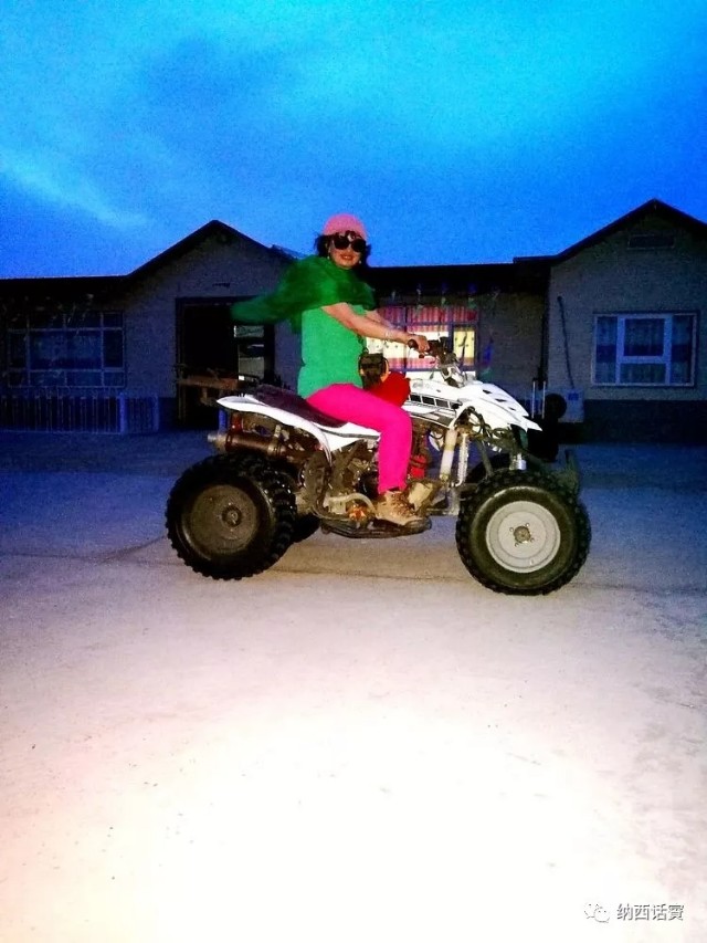 叶紫被雷劈穿越到异界,关于叶紫的穿越小说