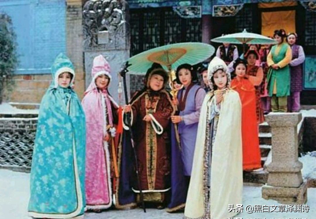 红楼梦贾母去世一回解读,红楼梦中贾母之死