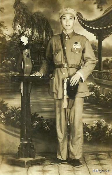 驳壳枪木质枪套玩具,驳壳枪和牛皮枪套的合体叫什么