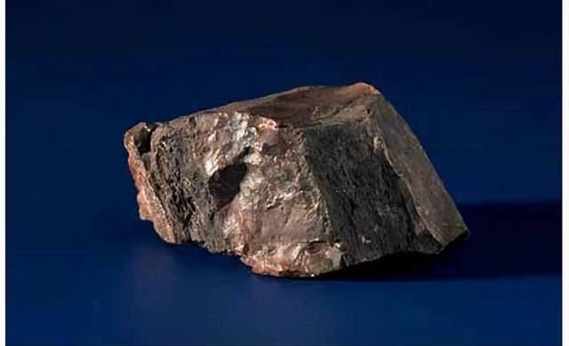 美国给的1克月岩是赠送的吗,荷兰国立博物馆获赠月岩