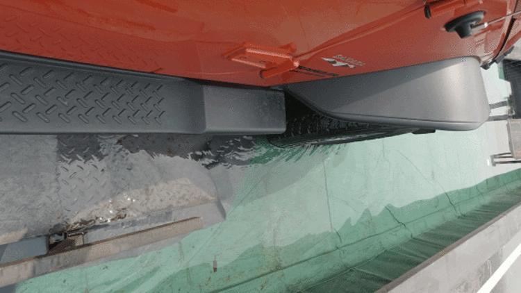 纯电的车涉水能力怎么样,新能源车涉水短路会怎样