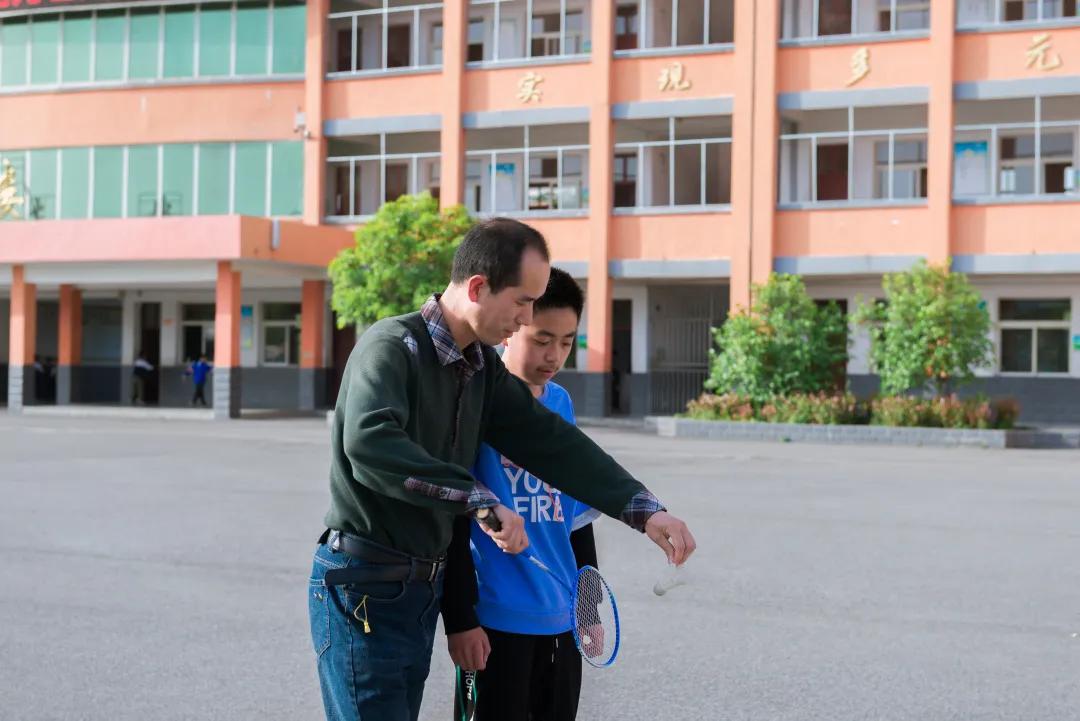 足球、跆拳道、葫芦丝、舞蹈唐河育才实验学校兴趣班趣味无极限