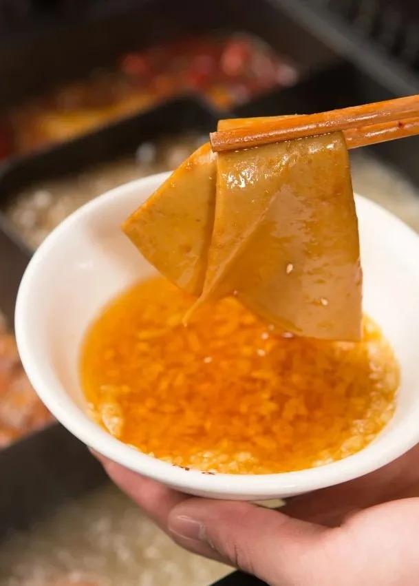 火锅界的排队王最多能排到986桌,火锅排队王