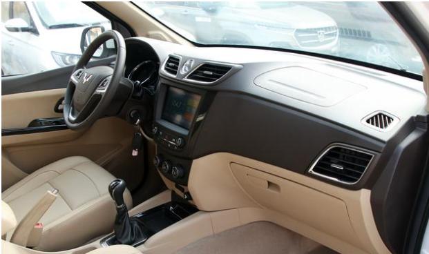 五菱宏光10年了还值得入手吗,从专业角度讲讲五菱宏光