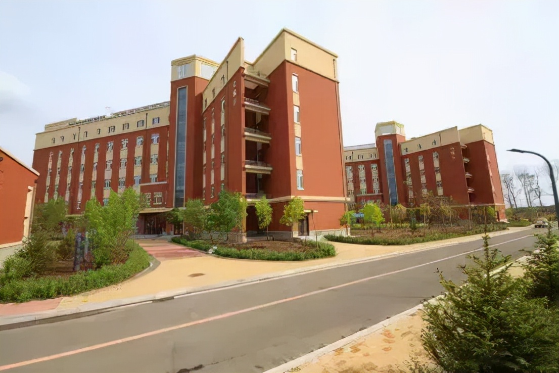 长春占地面积最大的高中,长春树仁高中和文苑高中哪个更好