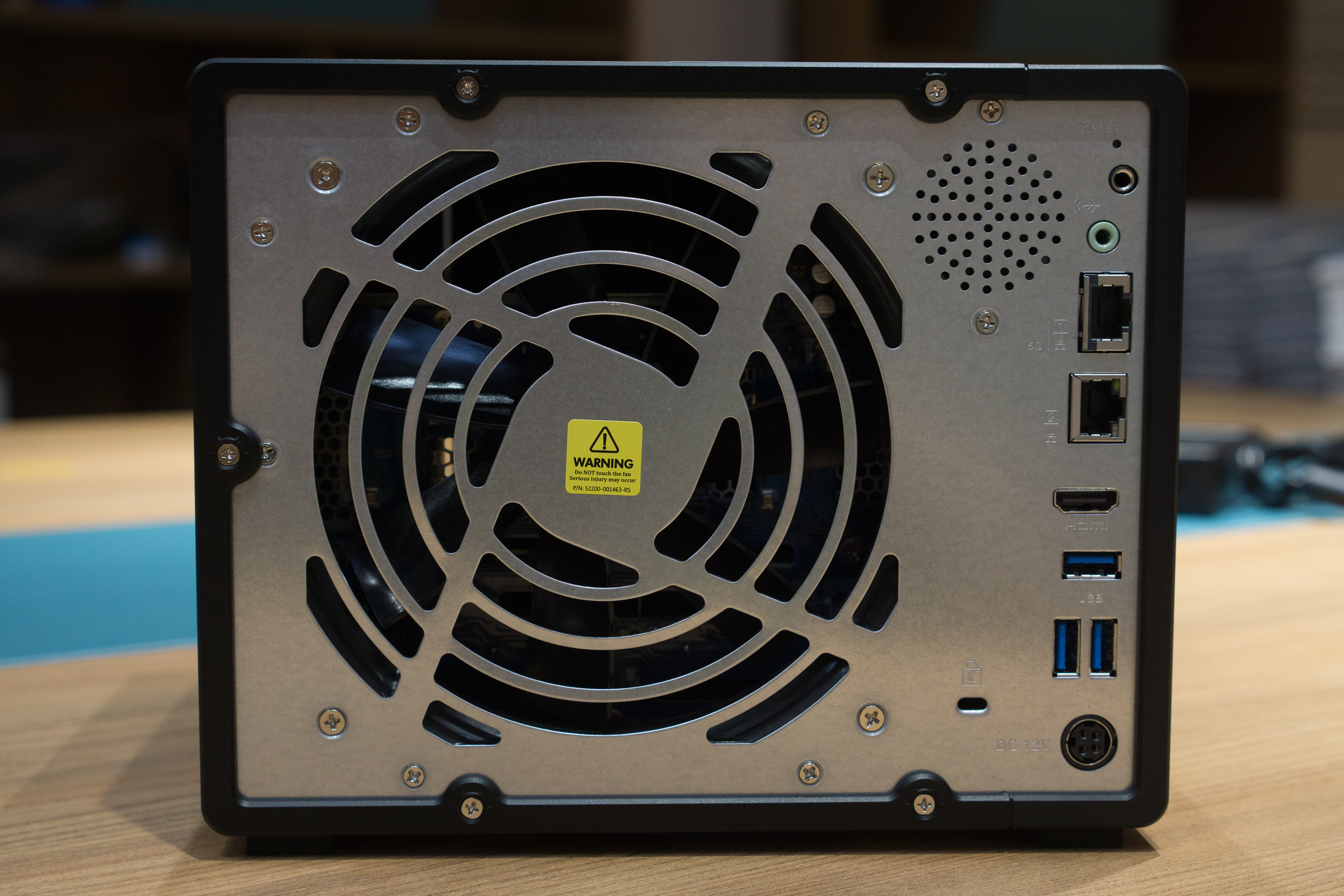 威联通TVS-951N的办公应用：改稿再多也不愁，想回哪稿就哪稿