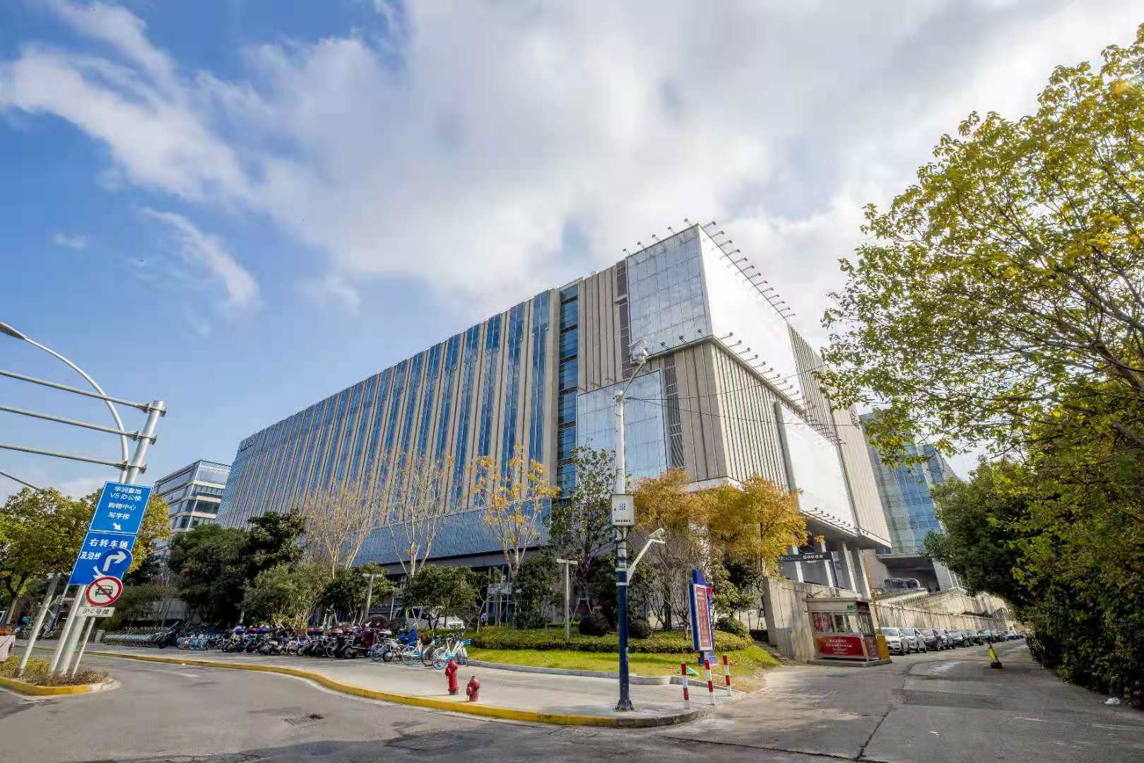 上海龙柏万象城,上海莘庄万象城