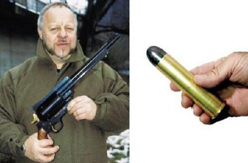 4把强力*伤杀**的枪，能撕碎犀牛的*鹰沙**排最后，第一到底有多恐怖？