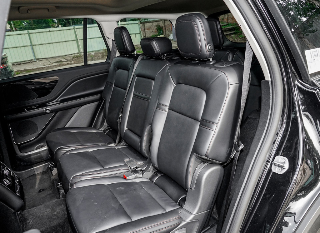 豪车乞丐版,飞行家7座四驱尊享版