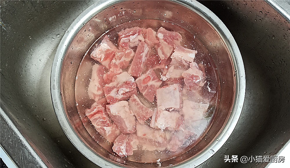 排骨怎么红烧比较软烂入味,红烧排骨怎么做软烂好吃