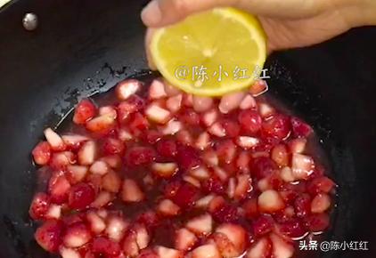 自己在家做草莓酱的方法,怎么做草莓酱又简单又好吃