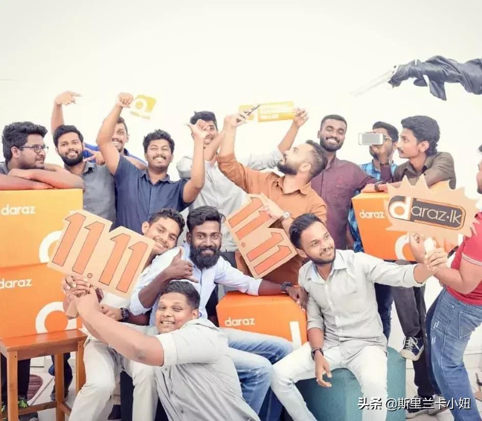 鎴戝湪鏂噷鍏板崱,鎴戝湪鏂噷鍏板崱缃戣喘鐨勮娉彶