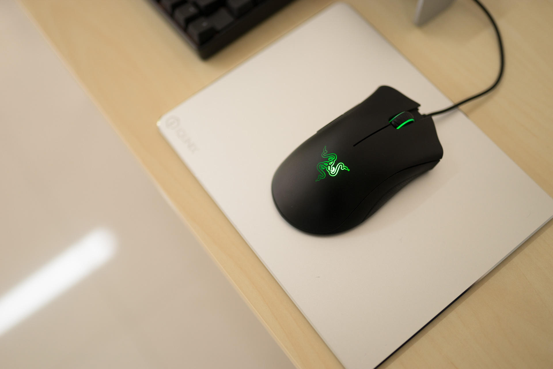 雷蛇炼狱蝰蛇鼠标用的什么微动,razer雷蛇鼠标炼狱蝰蛇标准版