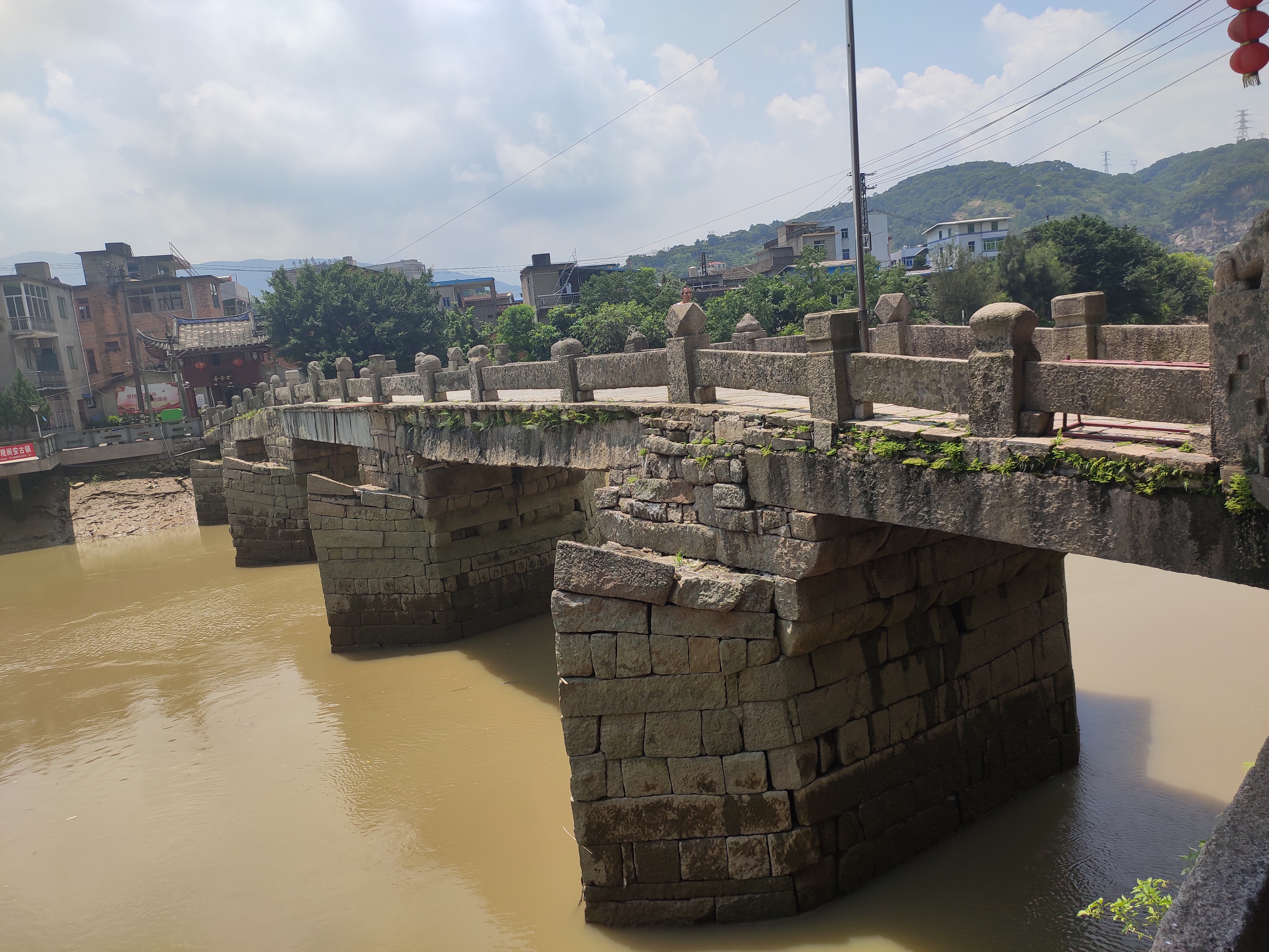 又是暑假研学作业，找个少人，少花钱的地方去吧